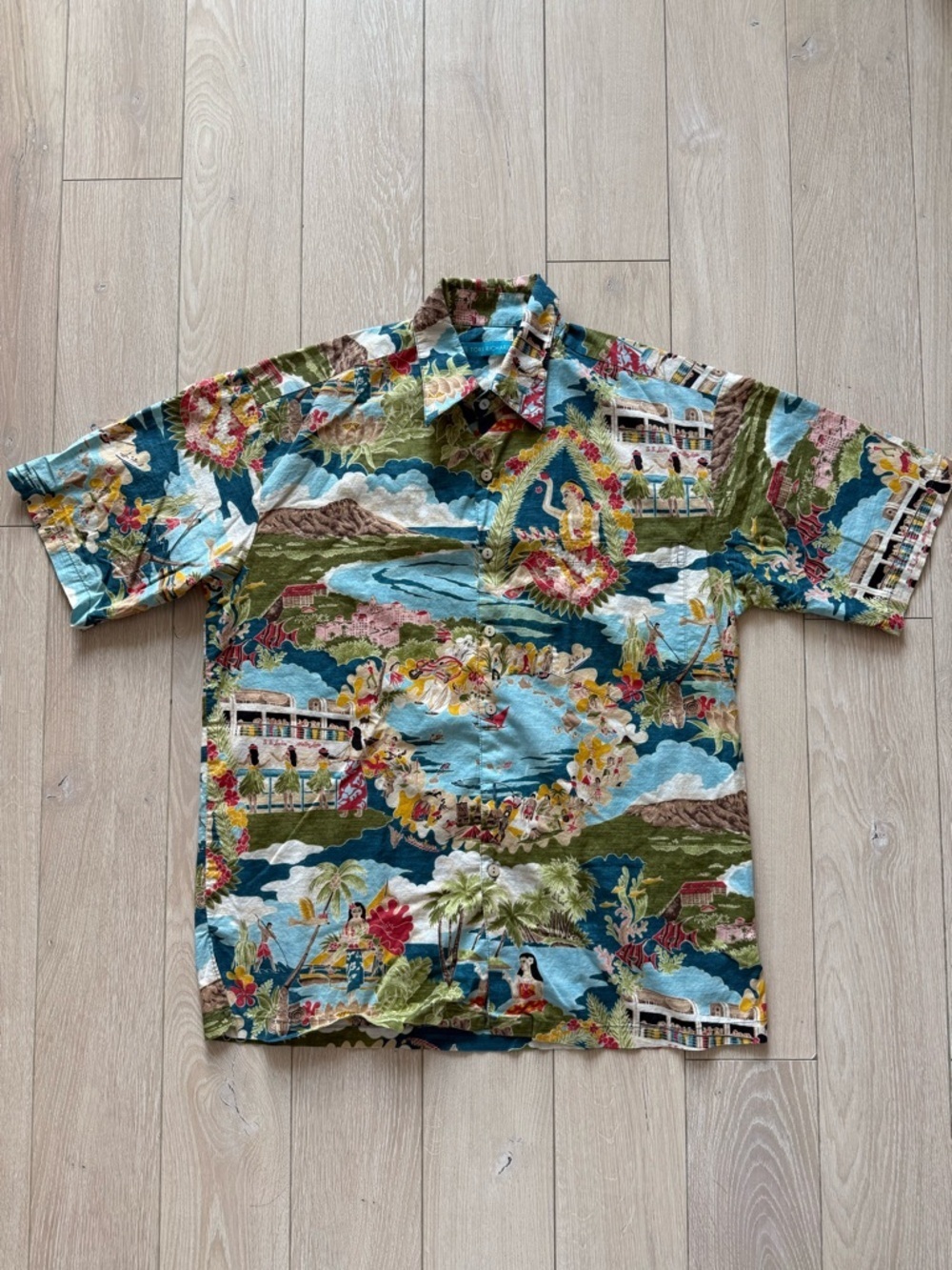 Tori Richard ‘Boat Day Aloha Lagoon’ Men’s AOP Hawaiian Shirt (S) Hula Girl USA
